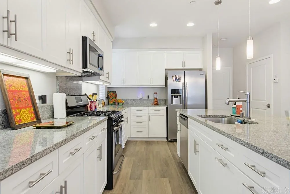 https://cdn.realtyfeed.com/cdn/127/306747774/f1344849ab32905a1b6d7029a73426d3.webp