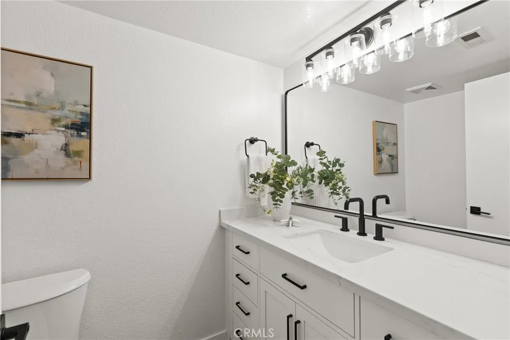 https://cdn.realtyfeed.com/cdn/127/306747858/33cf47528f997e23d8de84ff6aa6cd7d.webp
