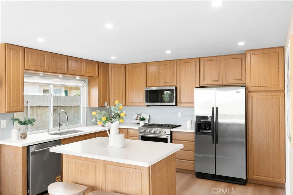 https://cdn.realtyfeed.com/cdn/127/306747858/68bf434f0ca83a42c8339d69592a6f0a.webp