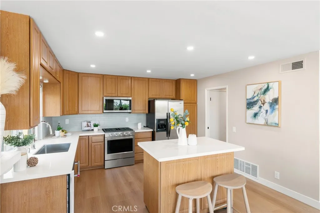 https://cdn.realtyfeed.com/cdn/127/306747858/d7b52416fdb88b8e2da3c96a6774cf81.webp