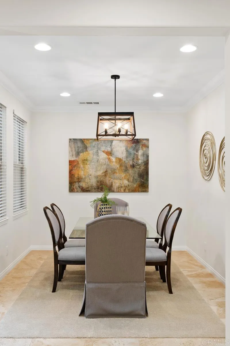 https://cdn.realtyfeed.com/cdn/127/306747875/412555c37f25159557fcf9762defc7f3.webp