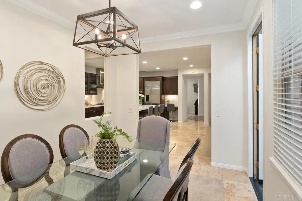 https://cdn.realtyfeed.com/cdn/127/306747875/79dfb07df31535aacabbaa233096062b.webp
