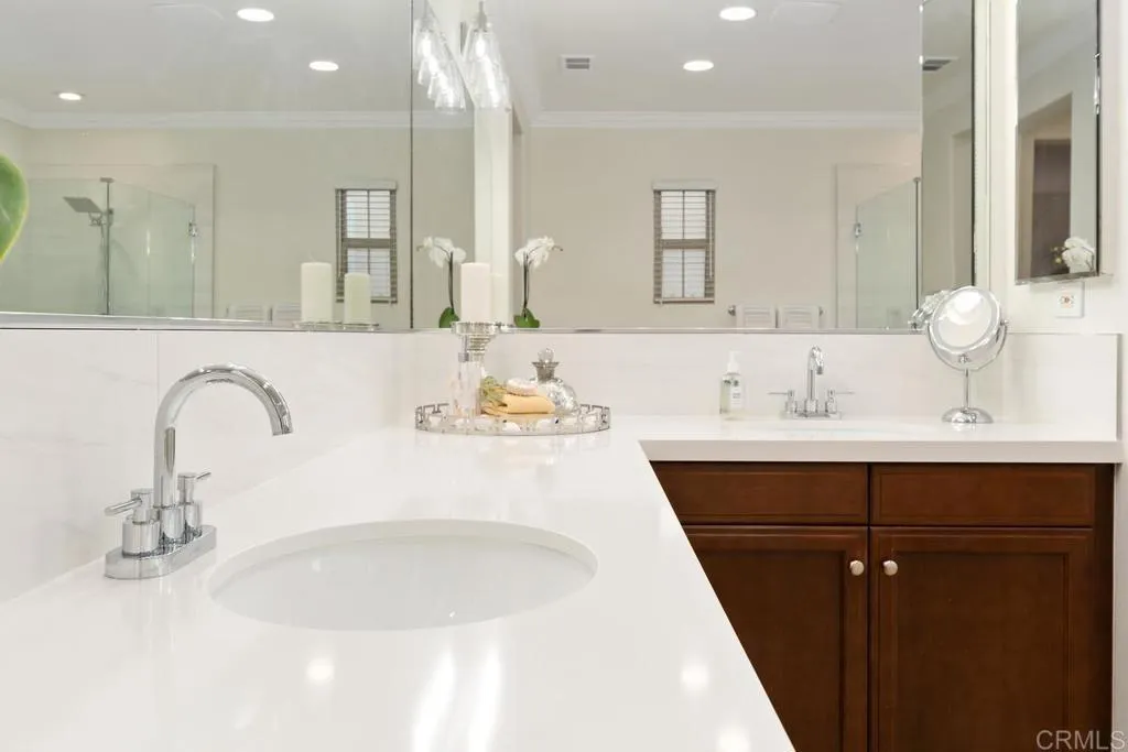 https://cdn.realtyfeed.com/cdn/127/306747875/e8f0196e3bbd5c75cb4a3c6fce33a845.webp