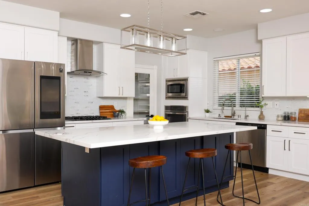 https://cdn.realtyfeed.com/cdn/127/306747927/1b07d4f1aa48b4b32dbc648714ccebc9.webp