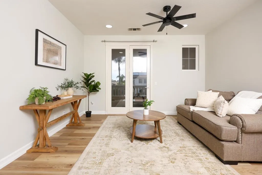 https://cdn.realtyfeed.com/cdn/127/306747927/489536c82c4c864daee6918f67789149.webp
