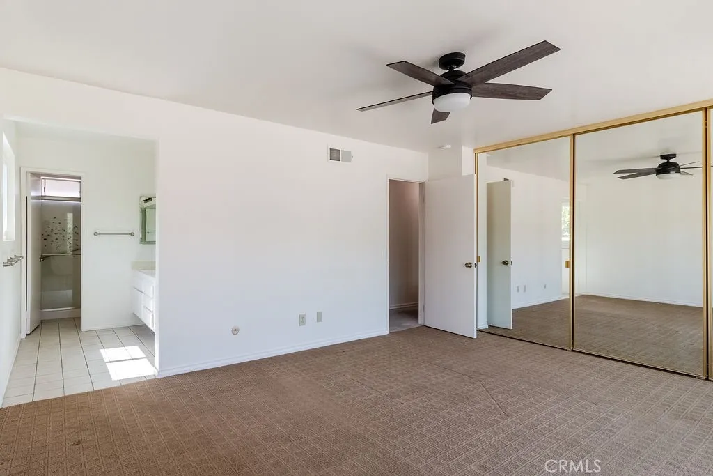 https://cdn.realtyfeed.com/cdn/127/306747929/3edebce774f368f7de129cb288762cdc.webp