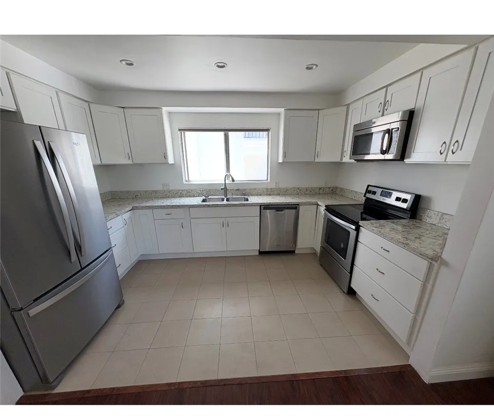 8704 Gregory Way Unit 2, Los Angeles, CA 90035 - Photo 3 of 20, Los Angeles, CA