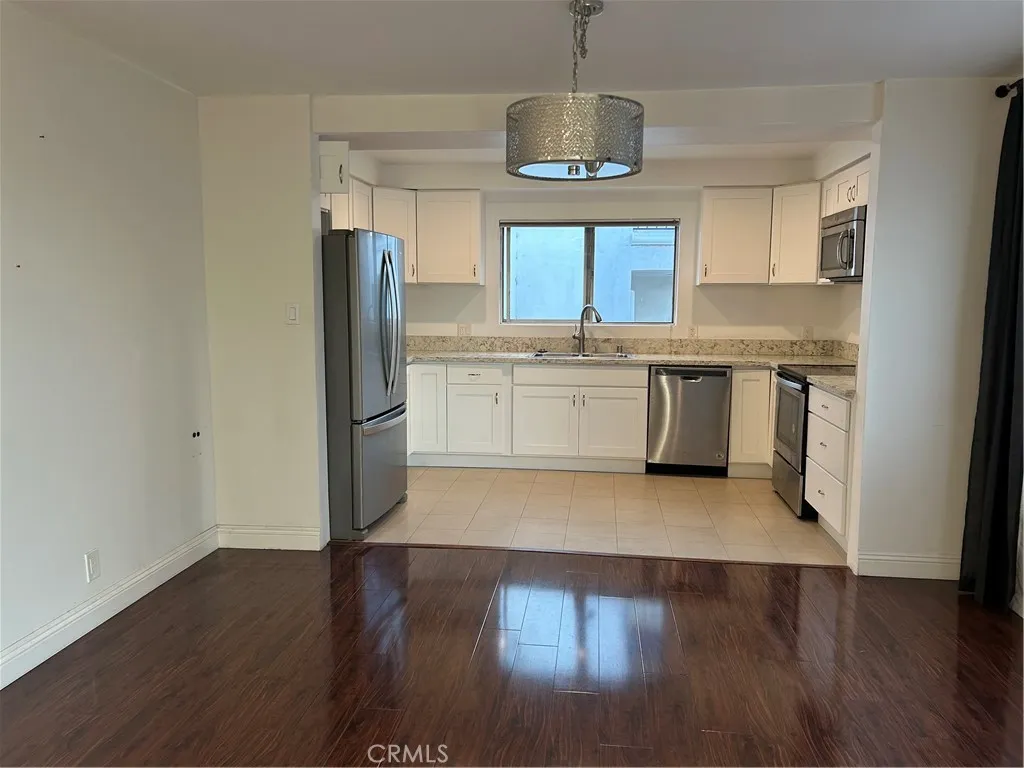 8704 Gregory Way Unit 2, Los Angeles, CA 90035 - Photo 5 of 20, Los Angeles, CA