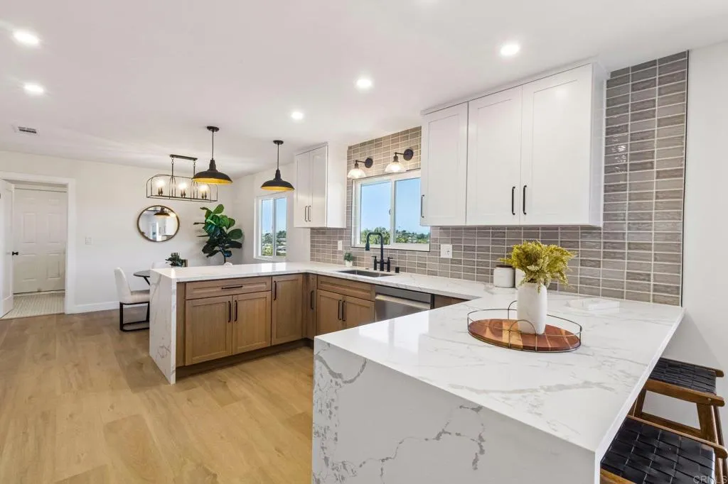 https://cdn.realtyfeed.com/cdn/127/306748076/256bec77e30426a943ab664441529ef9.webp