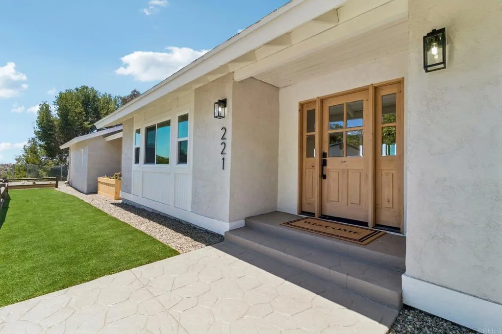 https://cdn.realtyfeed.com/cdn/127/306748076/2e89e5d17f110ae78b84995f24ce69ae.webp