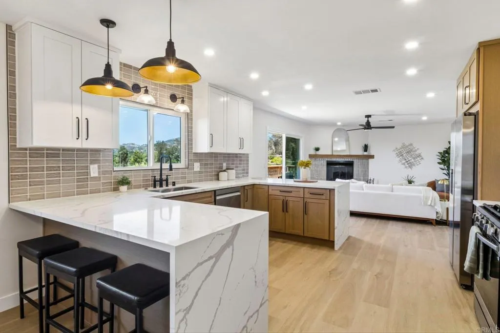 https://cdn.realtyfeed.com/cdn/127/306748076/4be4f9bbcd1aeddaa36a46a831d3c03b.webp