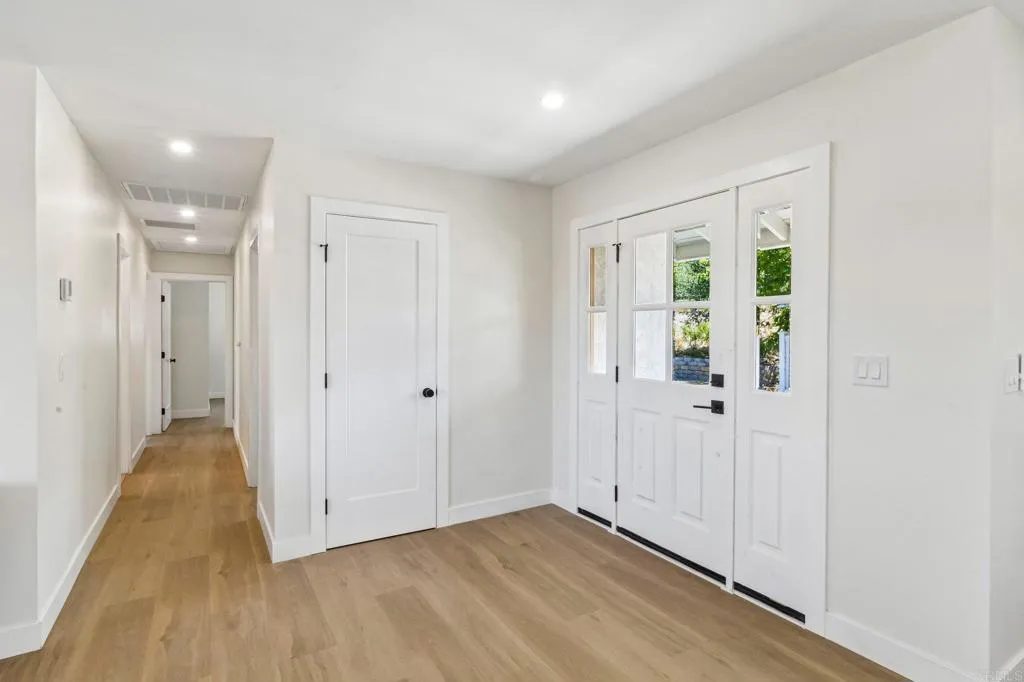 https://cdn.realtyfeed.com/cdn/127/306748076/9babb221aa1033b36bfddaef4c49fdc9.webp