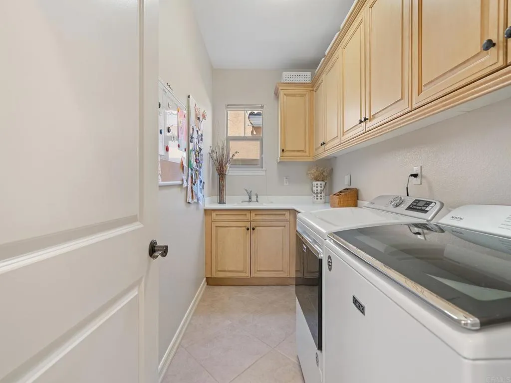 https://cdn.realtyfeed.com/cdn/127/306748084/543dc8abb96ad9266dce88d9f252dfad.webp