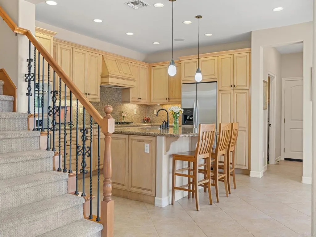 https://cdn.realtyfeed.com/cdn/127/306748084/d171eff2beb24401d5c3bee1dd40ff36.webp