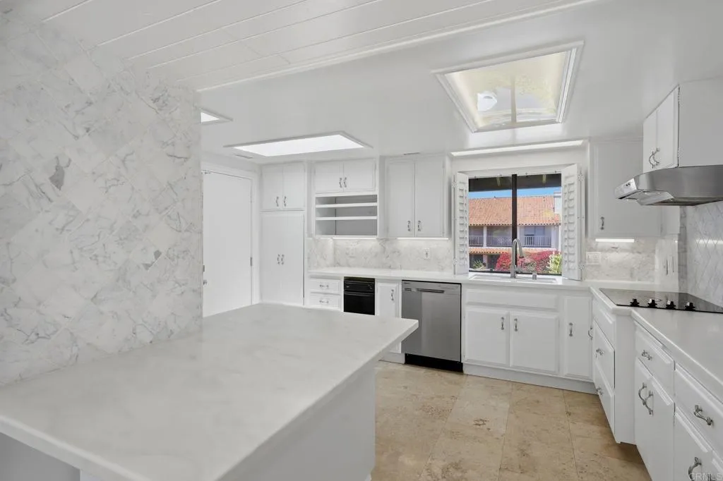 https://cdn.realtyfeed.com/cdn/127/306748149/0858686a6f8a2931236a29968ea74755.webp
