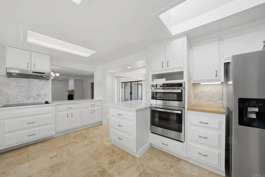 https://cdn.realtyfeed.com/cdn/127/306748149/1c0102ea3e2f434f25f0021bc455a607.webp