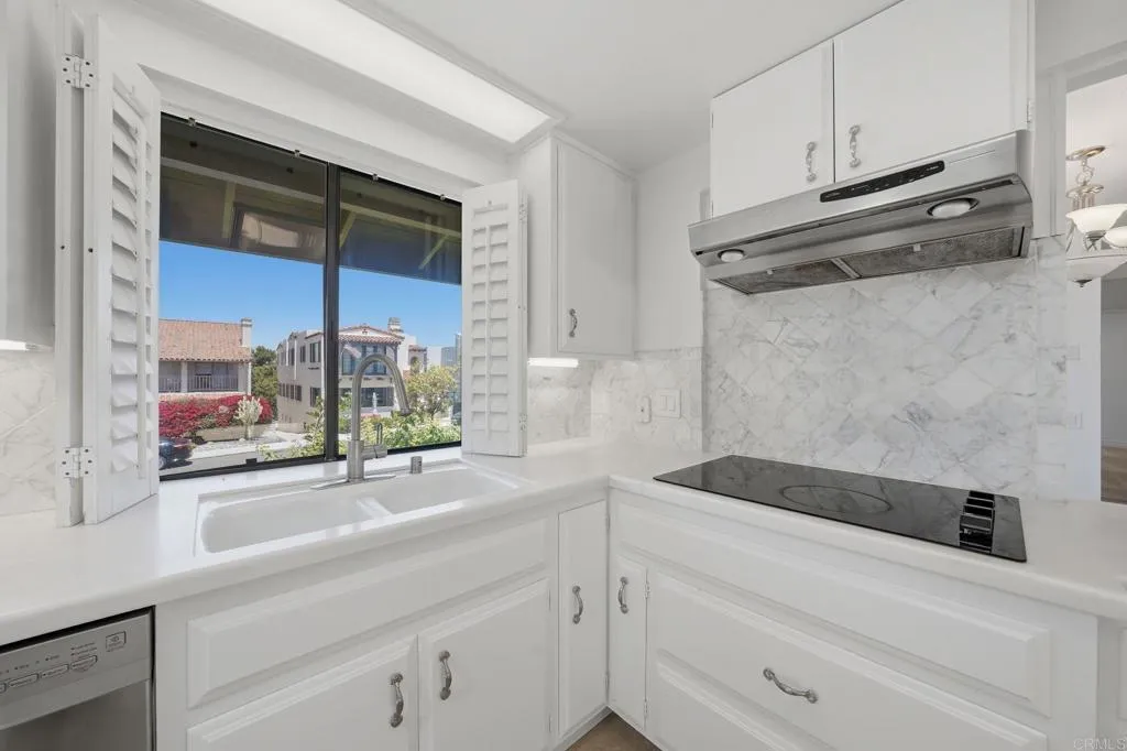 https://cdn.realtyfeed.com/cdn/127/306748149/564a60f23512f229bbbb86340f4def8a.webp