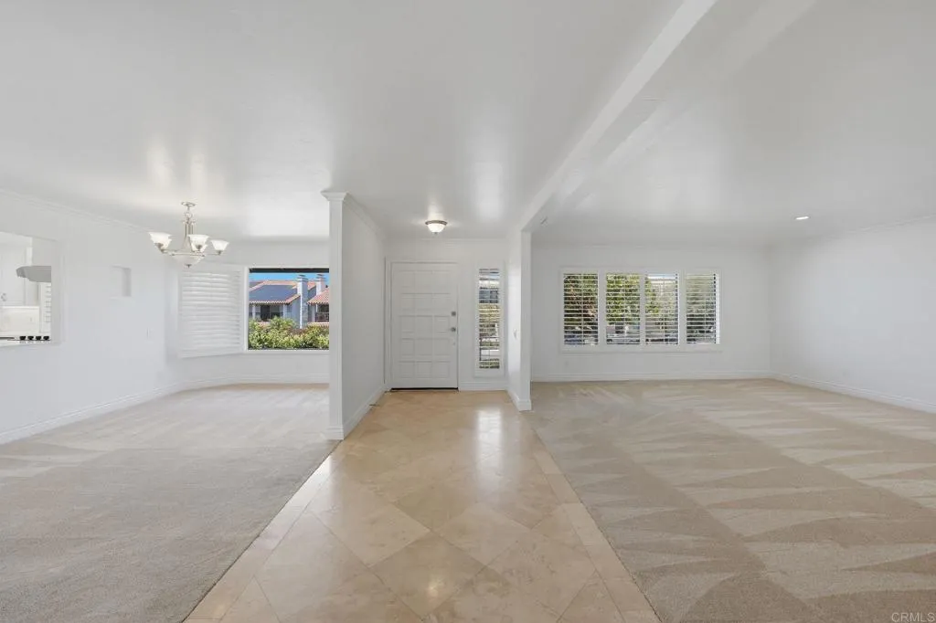 https://cdn.realtyfeed.com/cdn/127/306748149/db15ce3da4fd13c0849cdf2704e914e1.webp