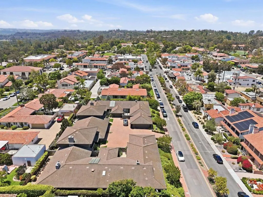https://cdn.realtyfeed.com/cdn/127/306748149/ec485ba7258059fa798c3c6bba0b5e7d.webp
