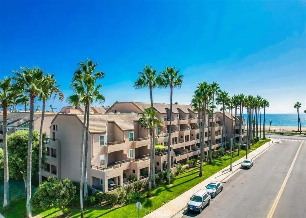 1200 Pacific Coast Unit 230, Huntington Beach, CA 92648 - Photo 2 of 19, Huntington Beach, CA