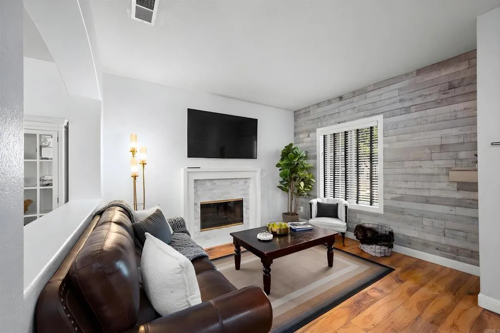 https://cdn.realtyfeed.com/cdn/127/306748237/3cfed238df058e5c559045e64fb060d6.webp