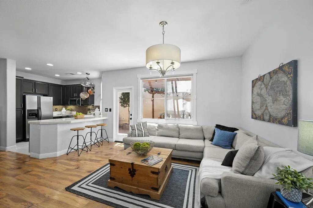 https://cdn.realtyfeed.com/cdn/127/306748237/4ff61712a07bee5cc1654e09961efcdf.webp