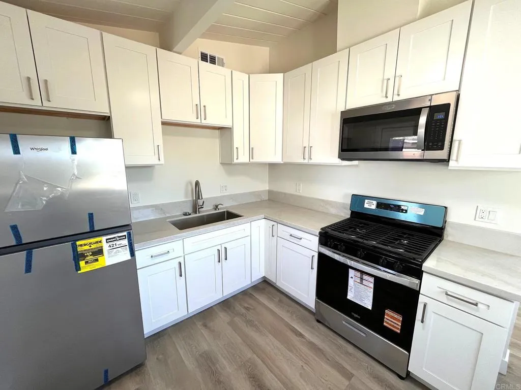 803 N Citrus Avenue, Vista, CA 92084 - Photo 3 of 24, Vista, CA