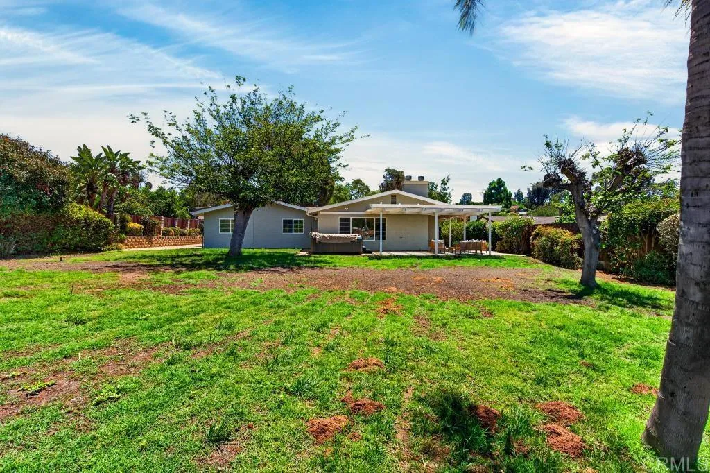 https://cdn.realtyfeed.com/cdn/127/306748268/1cfcda2f5ec53ea0f2d481b1fb9bfaef.webp