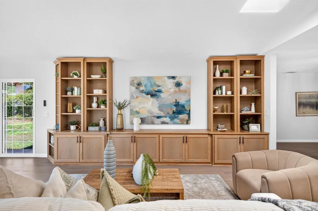https://cdn.realtyfeed.com/cdn/127/306748268/2732be7d76eb73537092752964710429.webp