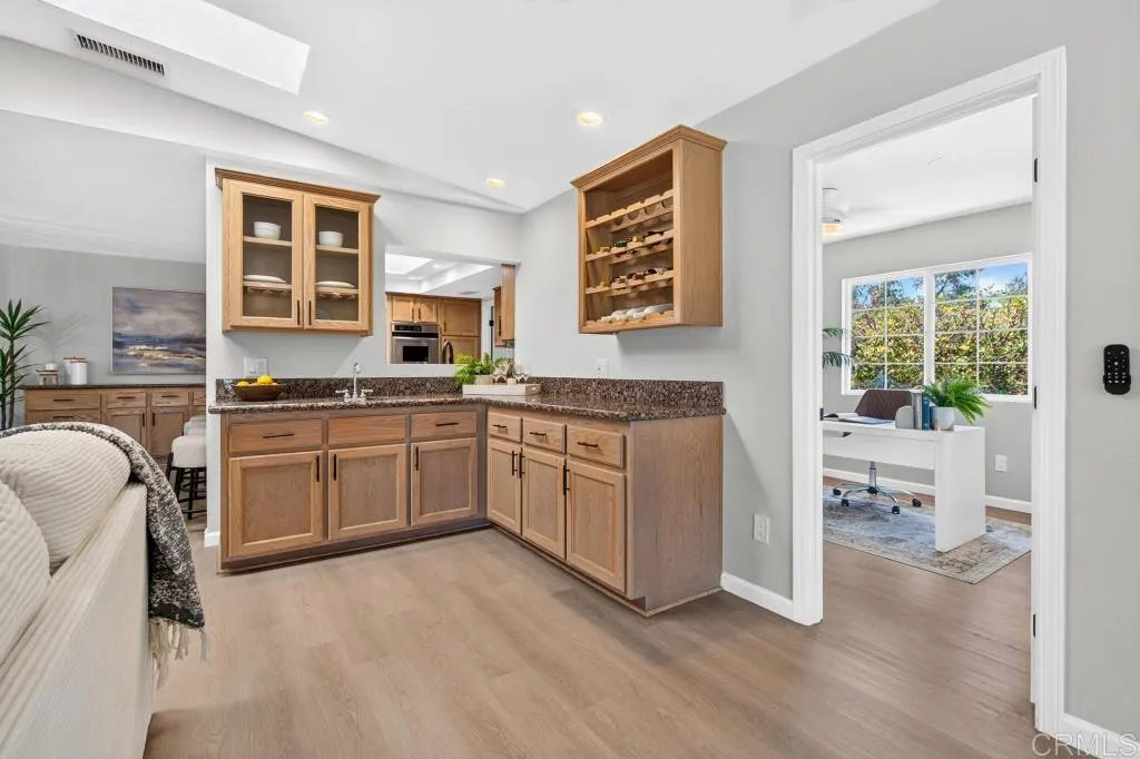 https://cdn.realtyfeed.com/cdn/127/306748268/665d5de8fe1a07f3a2d96bff364d235f.webp