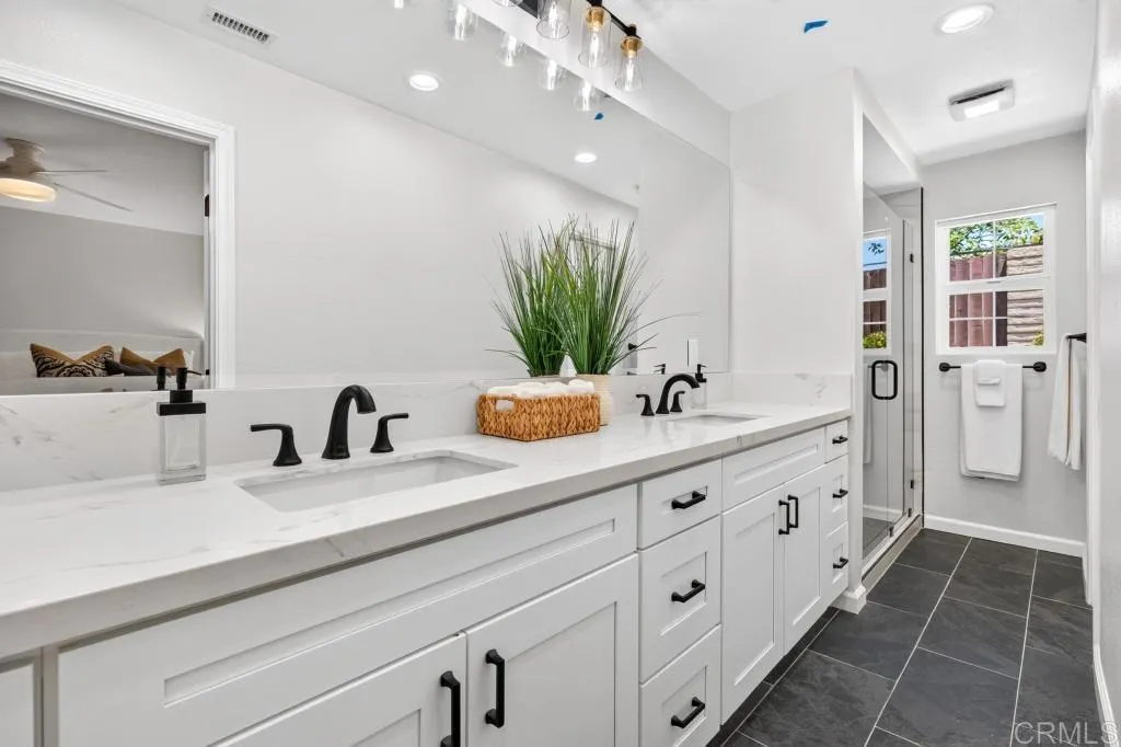 https://cdn.realtyfeed.com/cdn/127/306748268/a0e5bfaa5a1ab7c4f1591a36cfcc77b0.webp