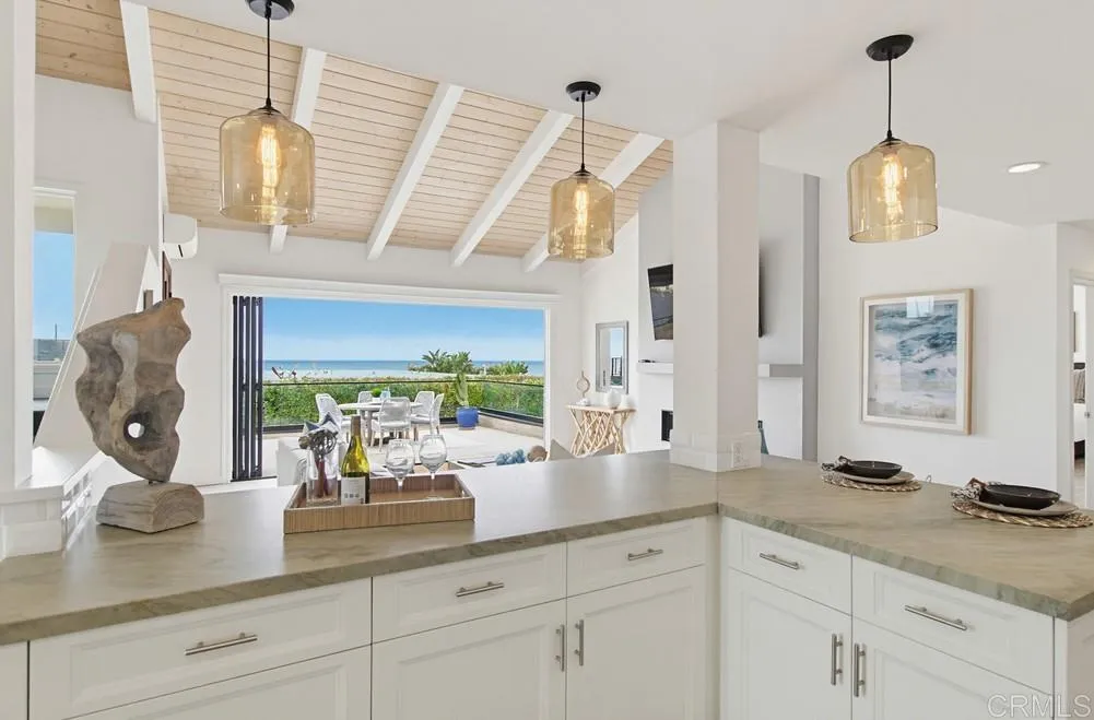 https://cdn.realtyfeed.com/cdn/127/306748295/2c361c84cff8800cc0a6db5bef5d31df.webp