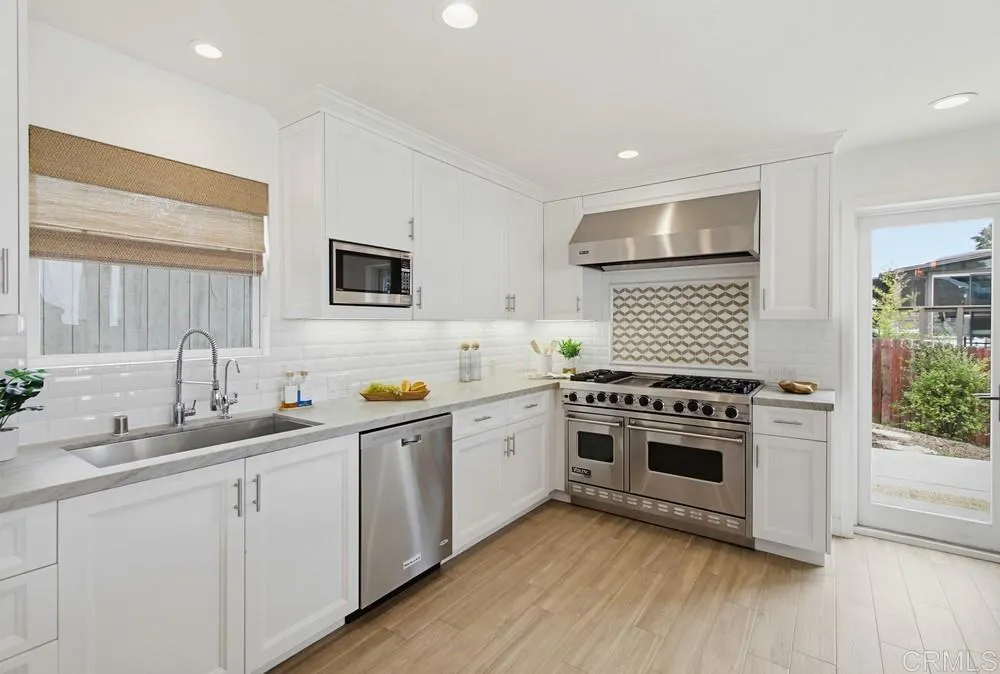 https://cdn.realtyfeed.com/cdn/127/306748295/3b77b1330ecffb5545f4e62019a087c8.webp