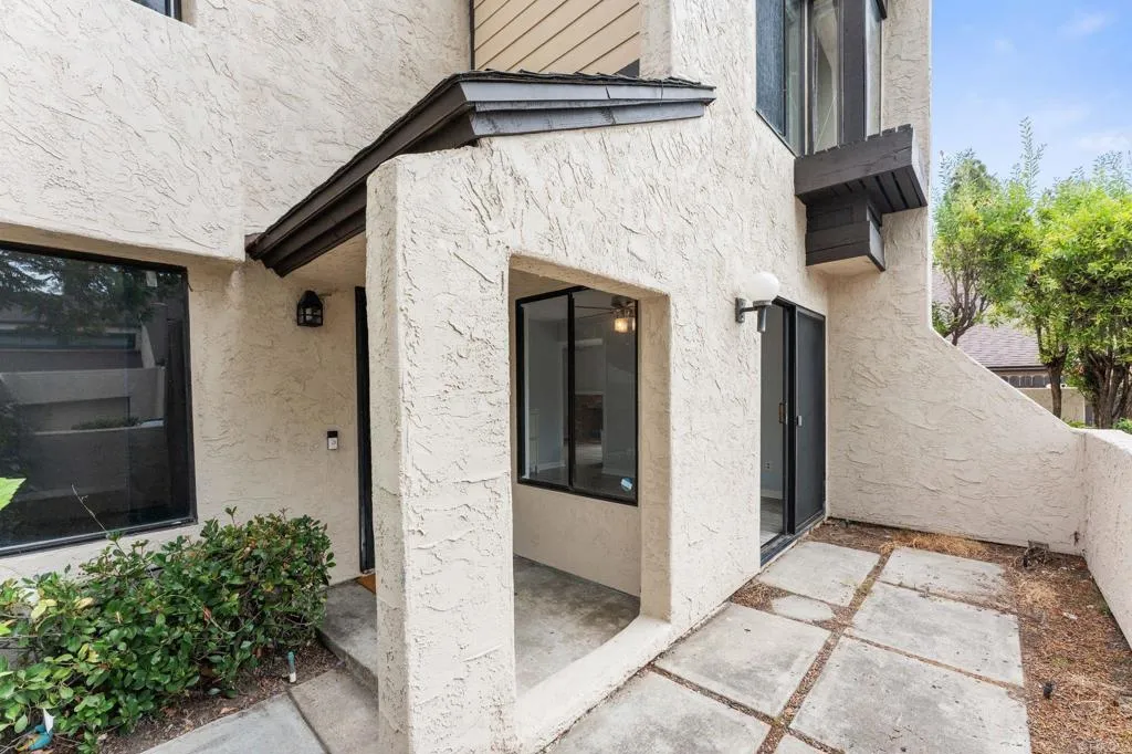 https://cdn.realtyfeed.com/cdn/127/306748301/6ffecdf19df416e66a76e192a47d57cc.webp