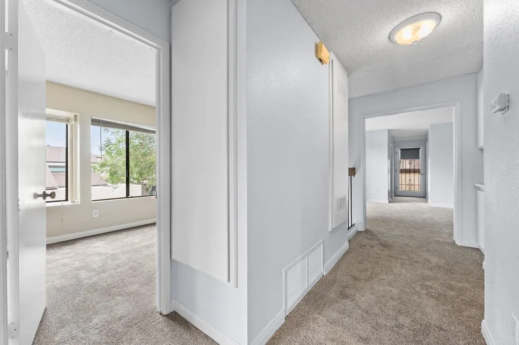 https://cdn.realtyfeed.com/cdn/127/306748301/78fcb8616b16234b157520164fee5c29.webp