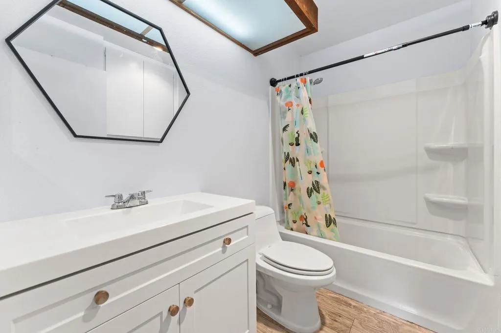 https://cdn.realtyfeed.com/cdn/127/306748301/94f2eadc0fc1ebd265a598b7e05d41b1.webp