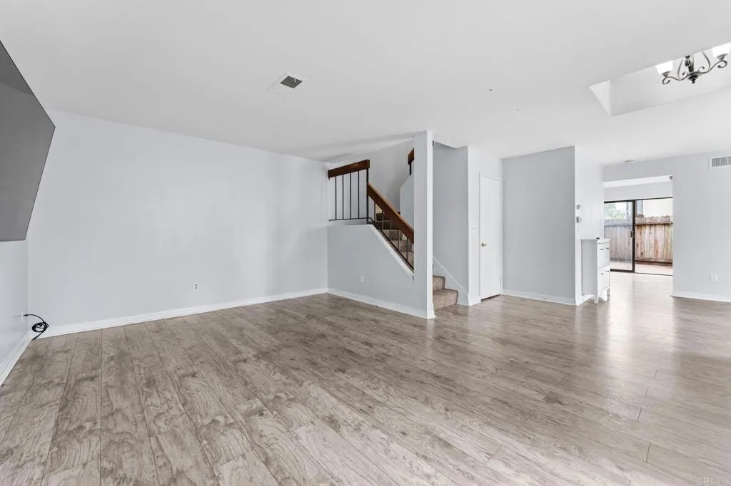 https://cdn.realtyfeed.com/cdn/127/306748301/a4adebd95d74757ad551ab690d253407.webp