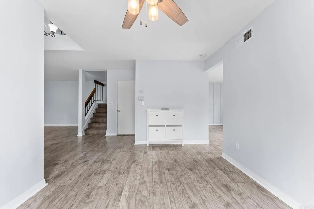 https://cdn.realtyfeed.com/cdn/127/306748301/cb0a79f5cbb18bfbcad4b917bb884717.webp