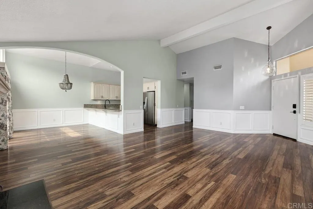 https://cdn.realtyfeed.com/cdn/127/306748364/f932fea7e1e51090dc0ccbb261b9b631.webp