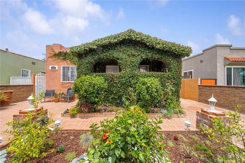 1301 W 56th Street, Los Angeles, CA 90037 - Photo 2 of 38, Los Angeles, CA