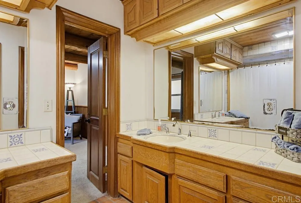 https://cdn.realtyfeed.com/cdn/127/306748401/1f78e1c9dd4e65e65d87d44cb04e9027.webp