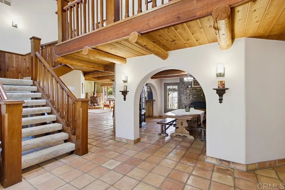 https://cdn.realtyfeed.com/cdn/127/306748401/2bc216175272ced08febf5bf9394b3bc.webp