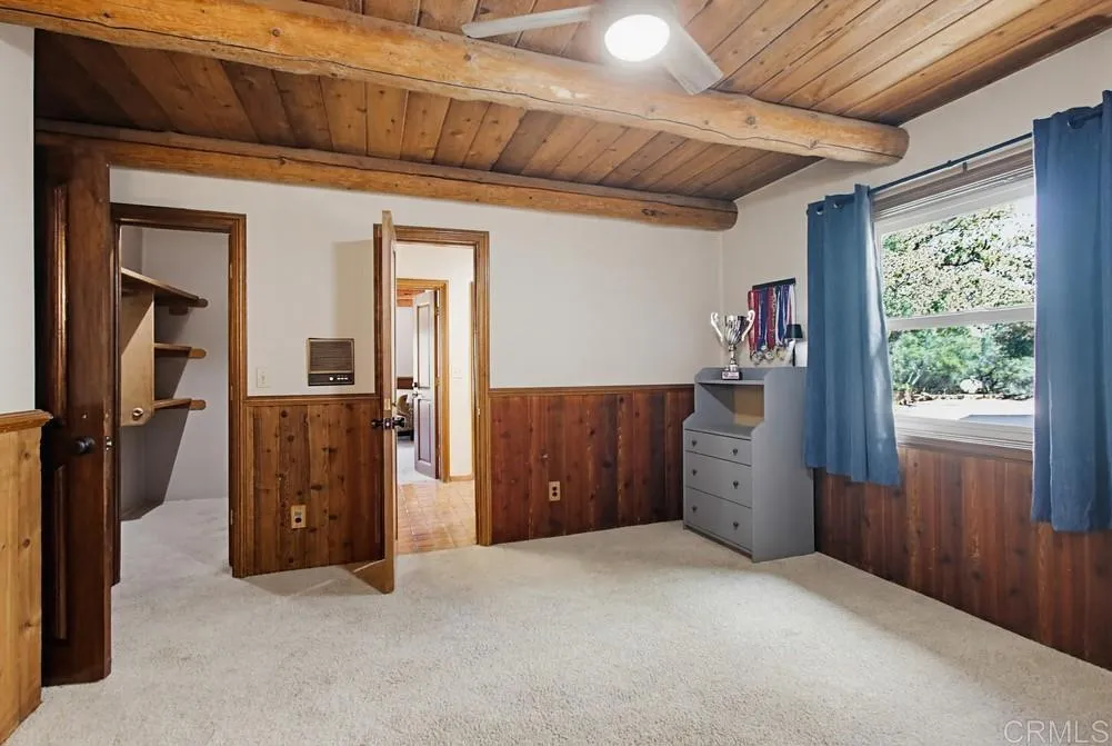 https://cdn.realtyfeed.com/cdn/127/306748401/8a6c70c8f8354ed4bf13b3372d7a1e0f.webp