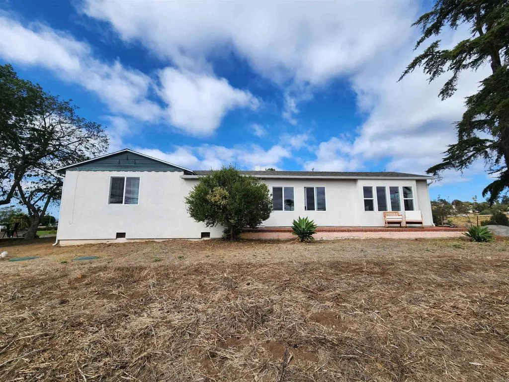 https://cdn.realtyfeed.com/cdn/127/306748413/032f805c8efedb2d1ff57b35eb4f1350.webp