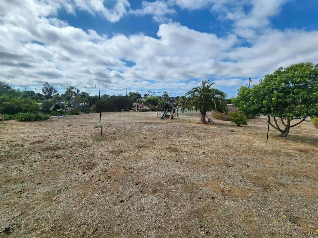 https://cdn.realtyfeed.com/cdn/127/306748413/5dfbfe6179ef455b4e4bbf7b35ab2cfa.webp