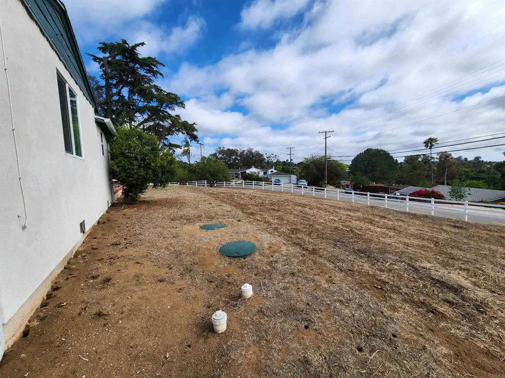 https://cdn.realtyfeed.com/cdn/127/306748413/9fe962f5c05c55898612f0e784aea8a6.webp