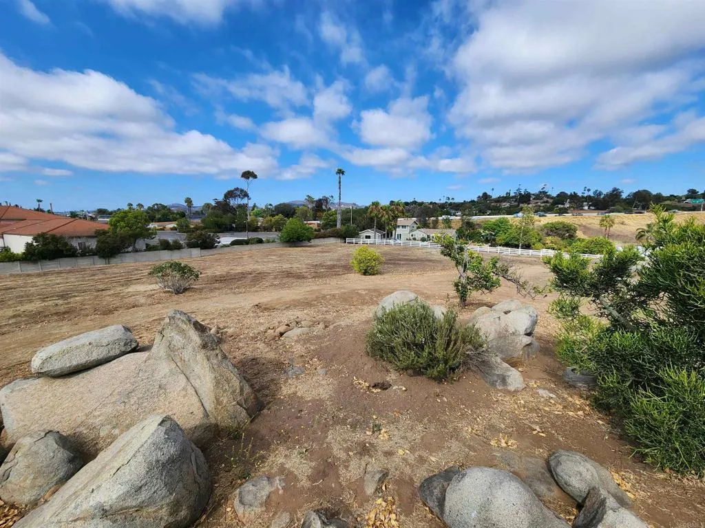 https://cdn.realtyfeed.com/cdn/127/306748413/a505f96e349c0f301b18de9dec1b3cce.webp