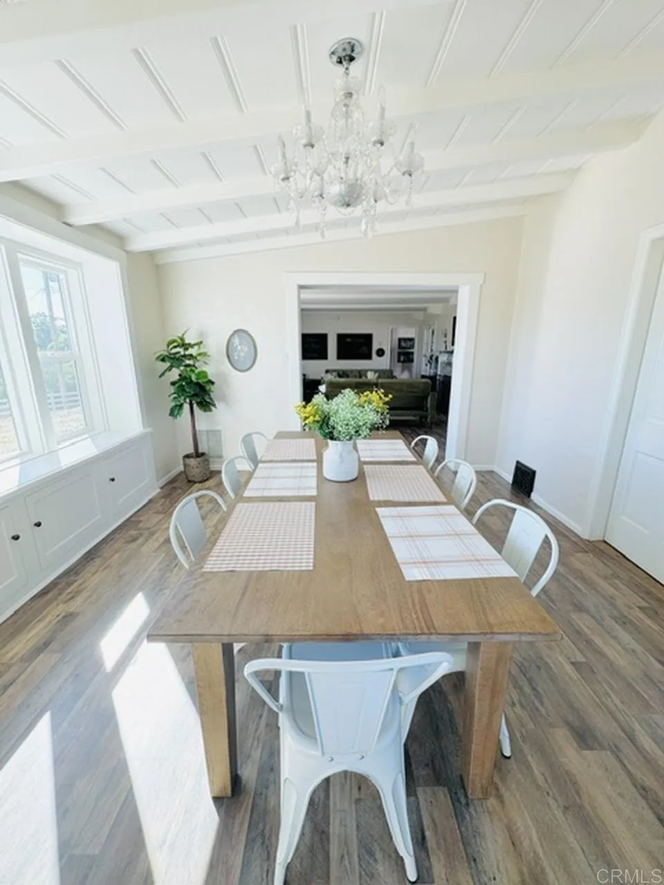 https://cdn.realtyfeed.com/cdn/127/306748413/b6b315540e31e1db81eef7f0c3ef1b28.webp