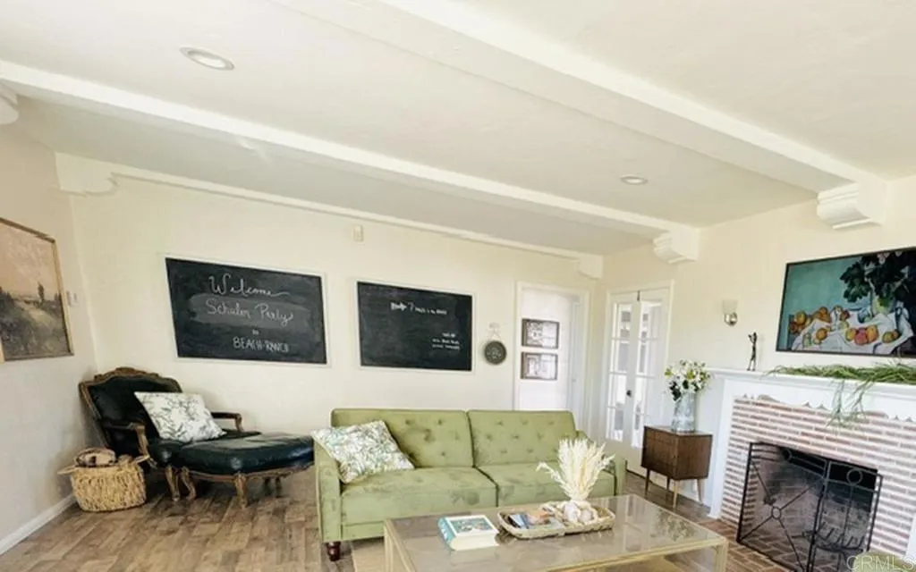 https://cdn.realtyfeed.com/cdn/127/306748413/ce96c8068c6664f549e80f3cc0b1db5e.webp