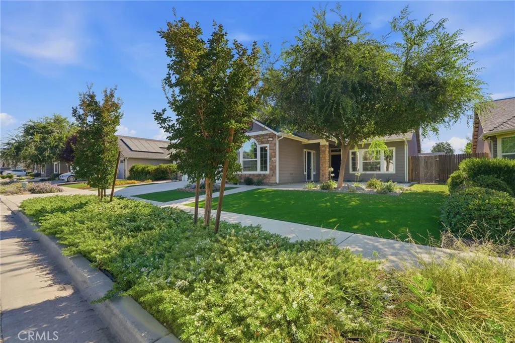 2025 Madeline Drive, Hanford, CA 93230 - Photo 5 of 62, Hanford, CA